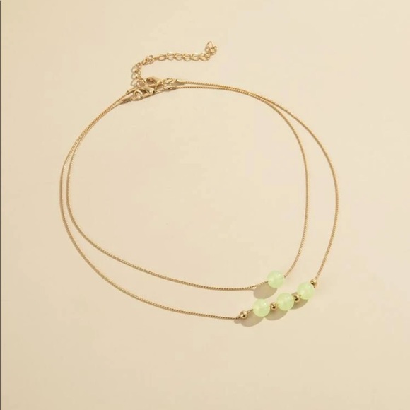 Eye-catching Glowing Gold chain layered necklace - Picture 4 of 5